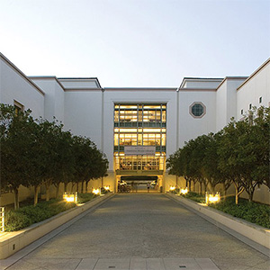 克莱蒙特麦肯纳学院Claremont McKenna College